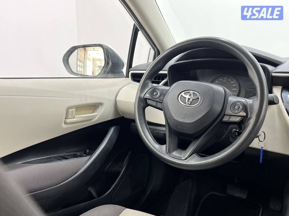 TOYOTA COROLLA 1.6L XLI STD OPTION12