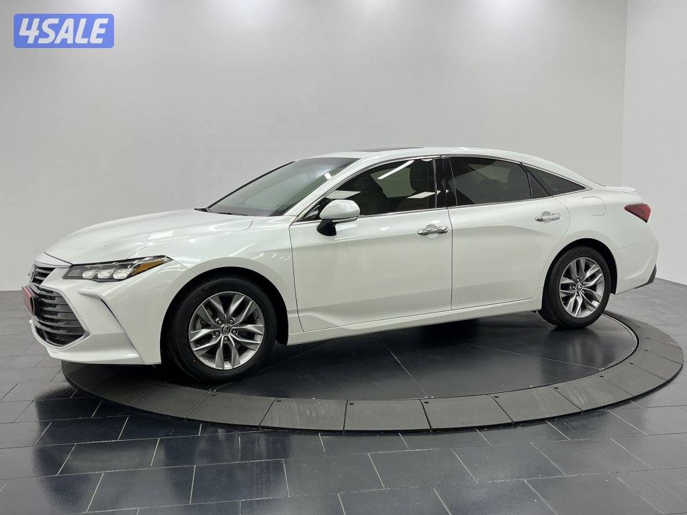 TOYOTA AVALON XLE MID OPTION0