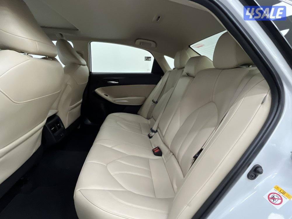 TOYOTA AVALON XLE MID OPTION3