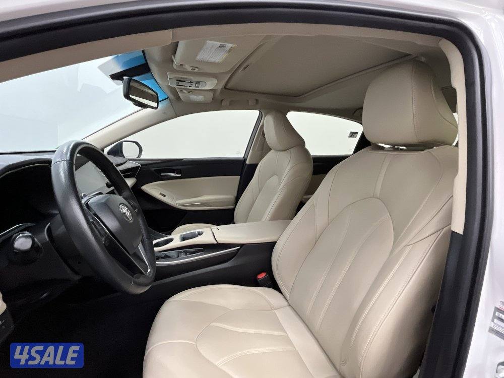 TOYOTA AVALON XLE MID OPTION5
