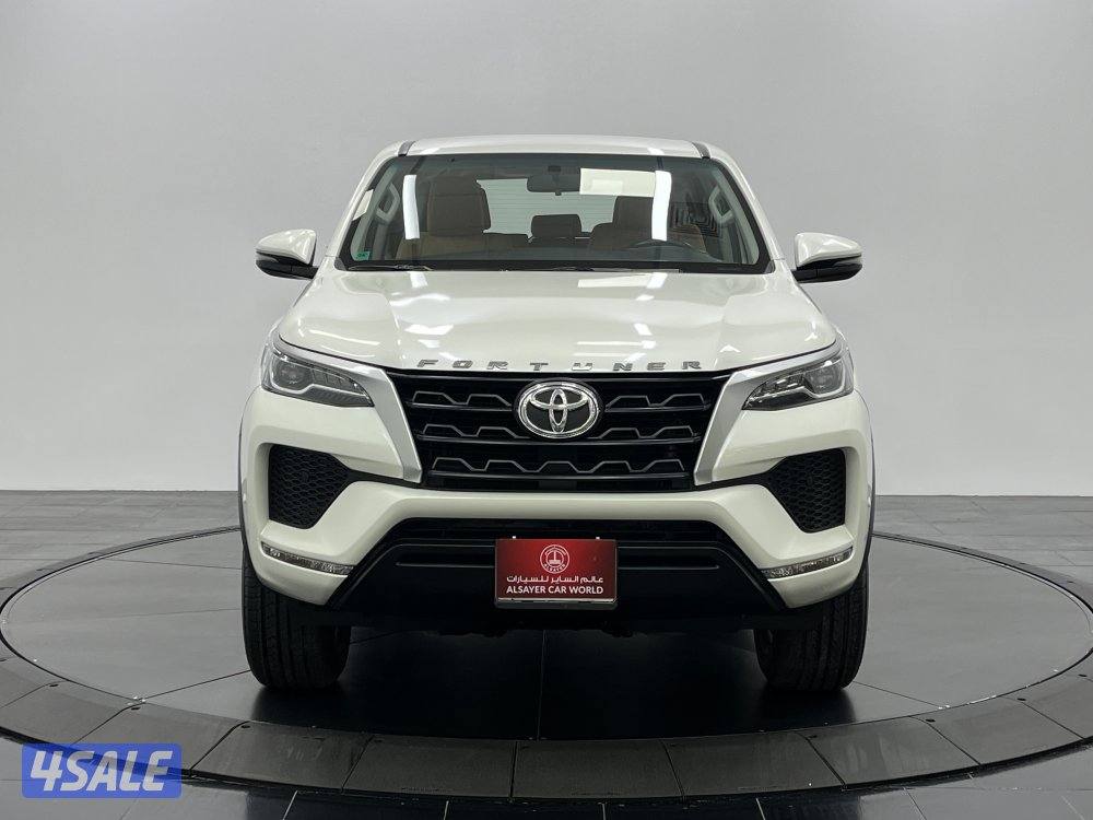 TOYOTA FORTUNER_N 4 CYL 4X2 MID OPTION15