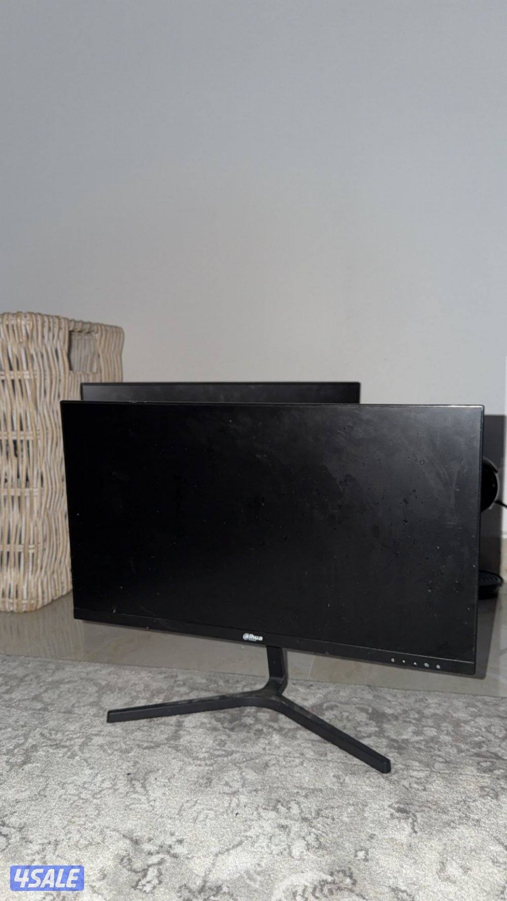 للبيع بيسي نظيف  حرفيا مع اغراضه كلها مع شاشاته ومايكه وكيبورده5