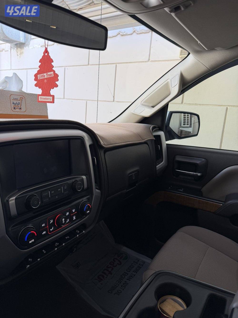 ماشي 135 ألف شرط الفحص فير مكينه بدي طقه خفيفه بين الباب والمدقر6