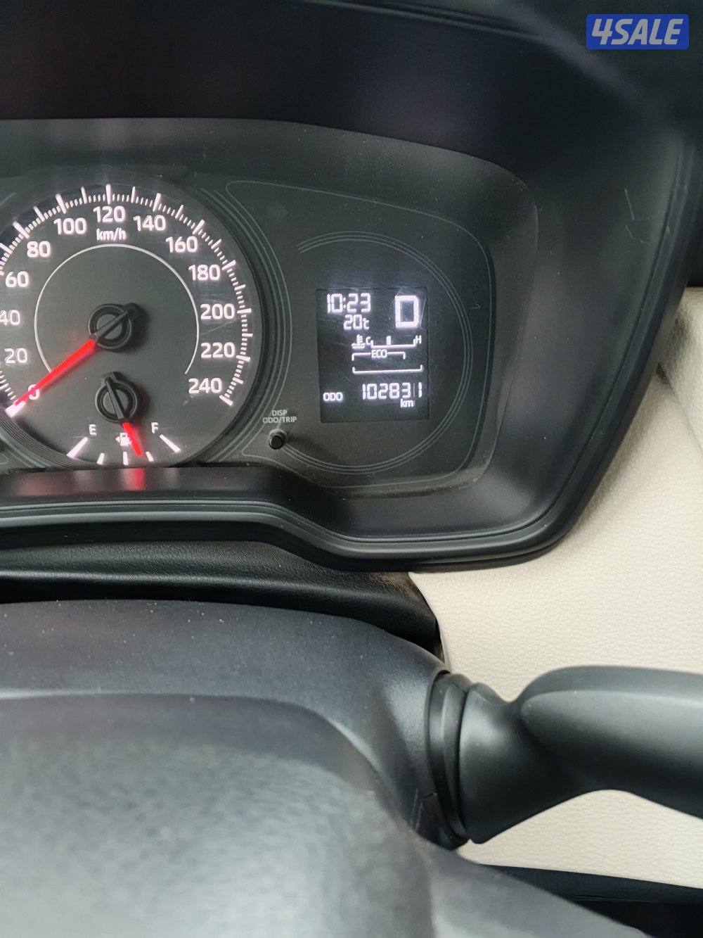 كورولا 2021 ماشية 120 شرط الفحص قير ومكينه وشاصي6