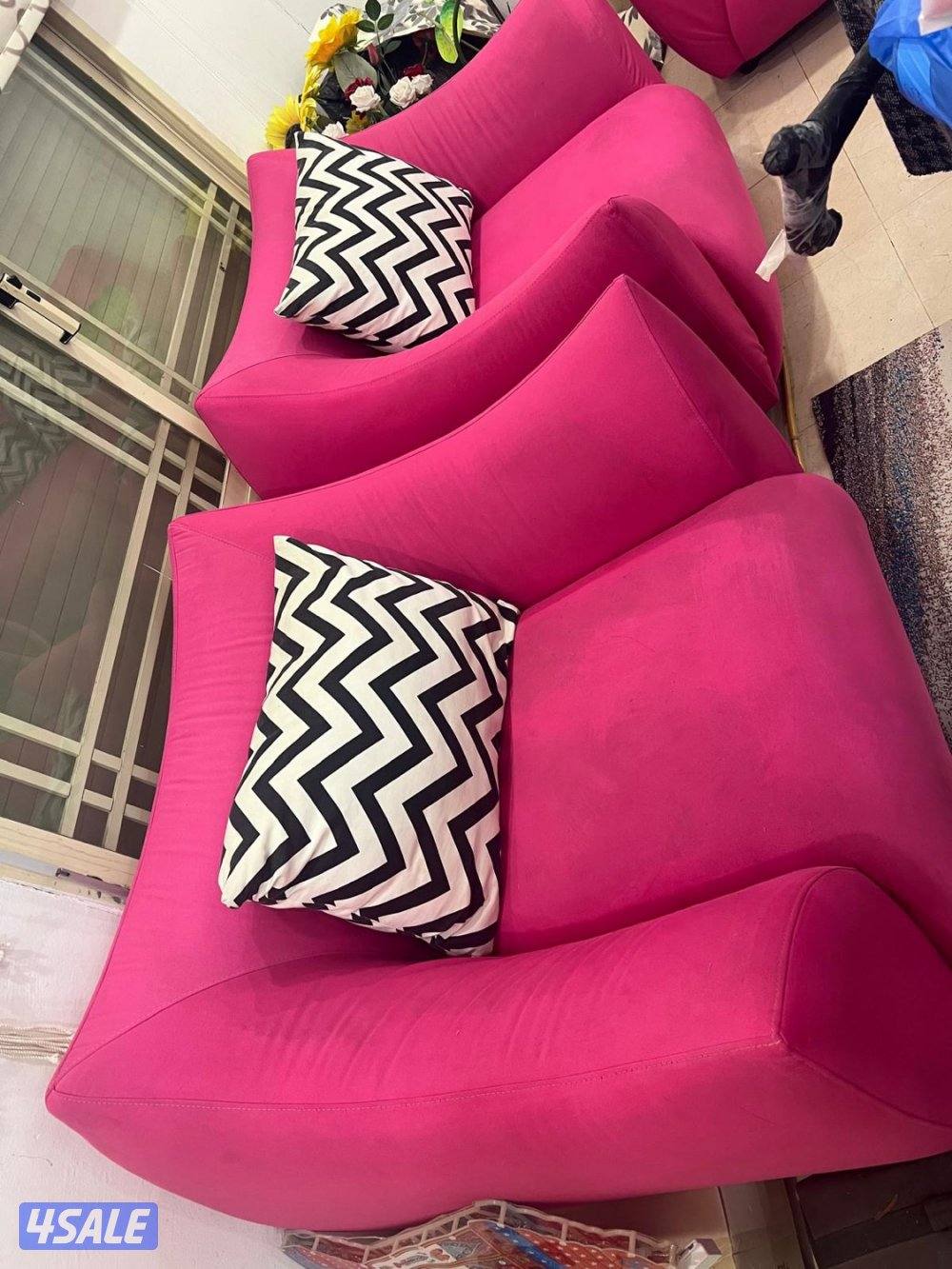 للبيع طقم كنب اثنين مفردوكنبه كبيره ثلاث مقاعد3