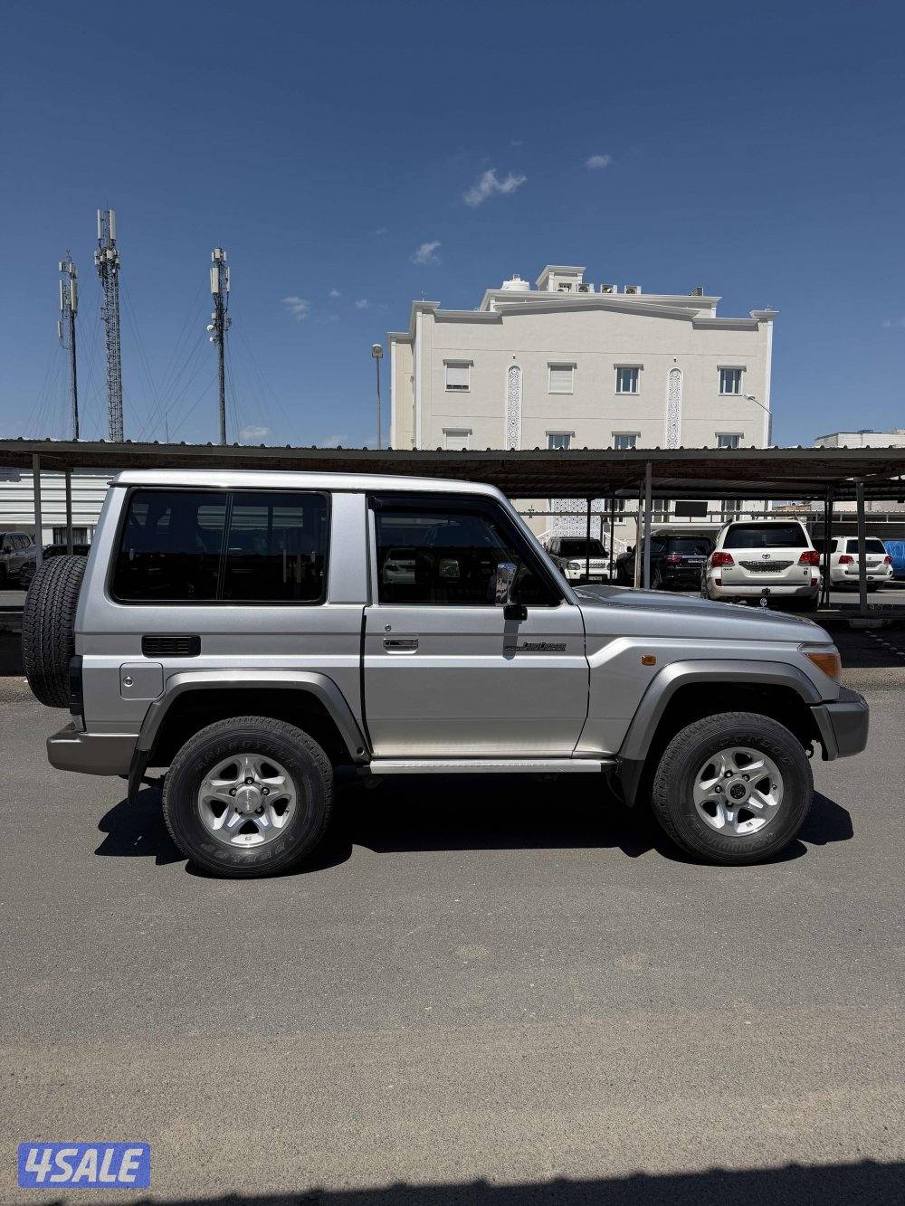 لاند كروزر ربع6