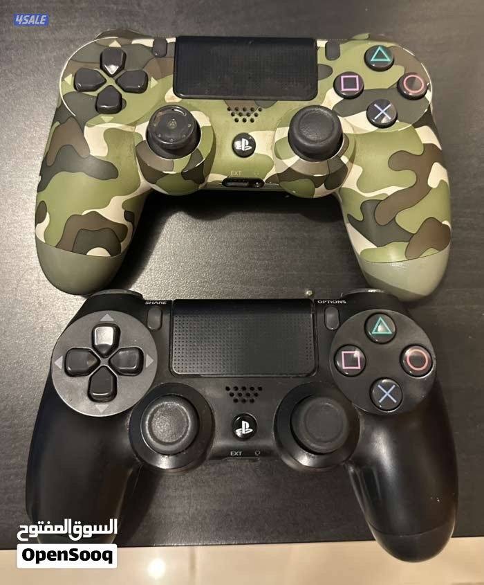 حزمة بلايستيشن 4 مع 4 ألعاب قوية + كابلات + كنترولر1