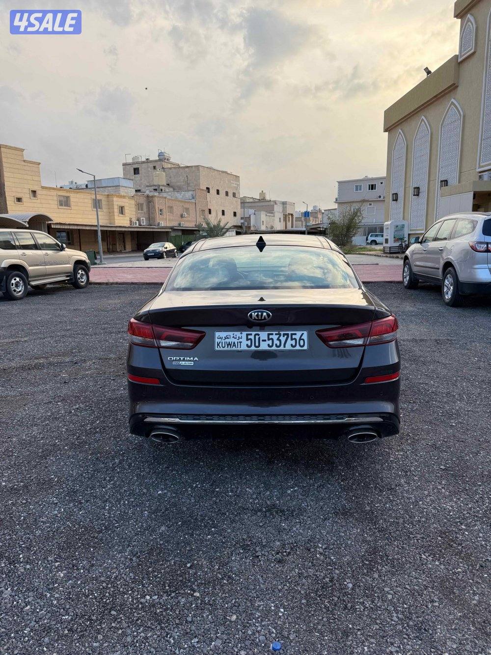 للبيع كيا أوبتيما موديل 2019 ممشى ١١٨ الف فقط3