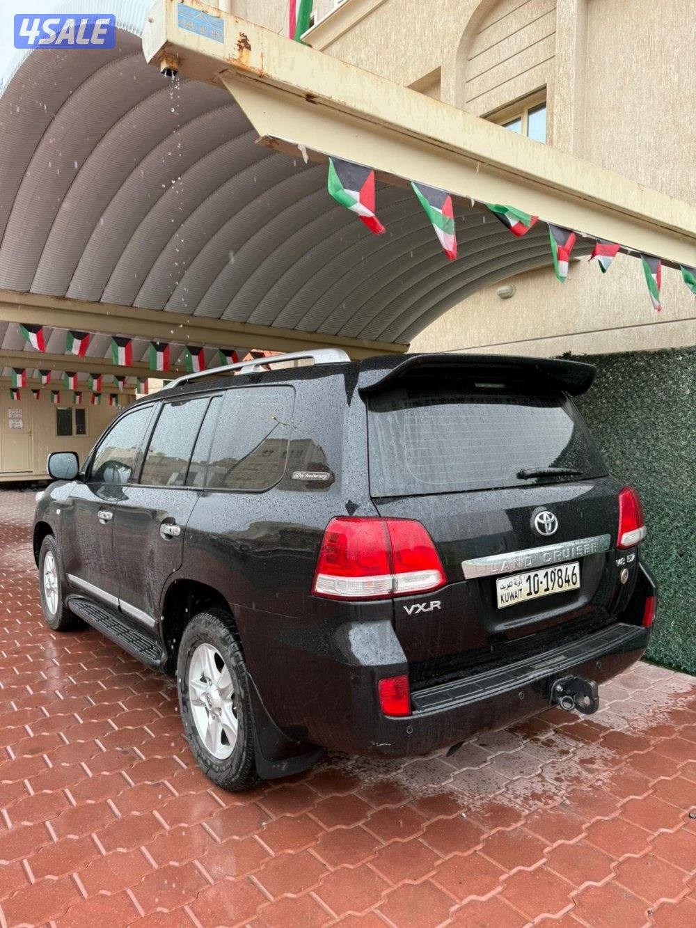 لاند كروز VXR الساير موديل 2011 عداد 220 الف6