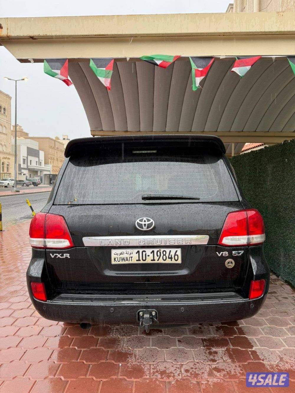 لاند كروز VXR الساير موديل 2011 عداد 220 الف9