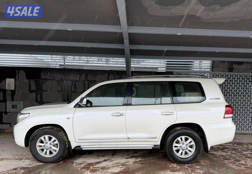 لاند كروز 2011 الساير بحاله الوكاله عداد 190 الف0