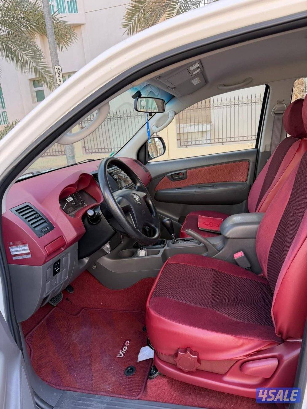 هايلكس دبل جير تماتيك 2014 الساير بحاله نادره عداد 94 الف9