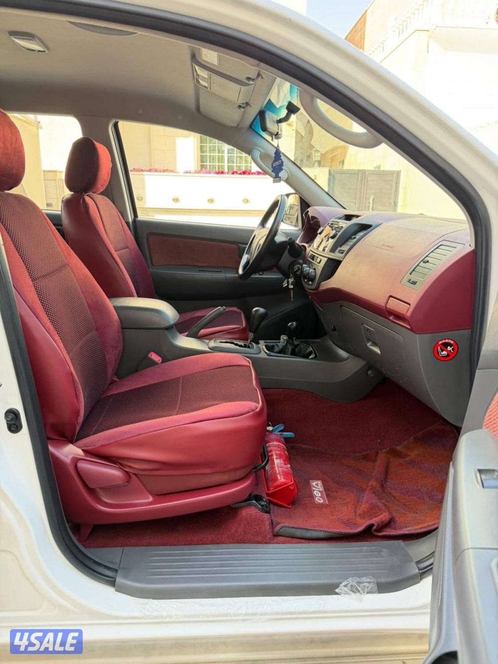 هايلكس دبل جير تماتيك 2014 الساير بحاله نادره عداد 94 الف10