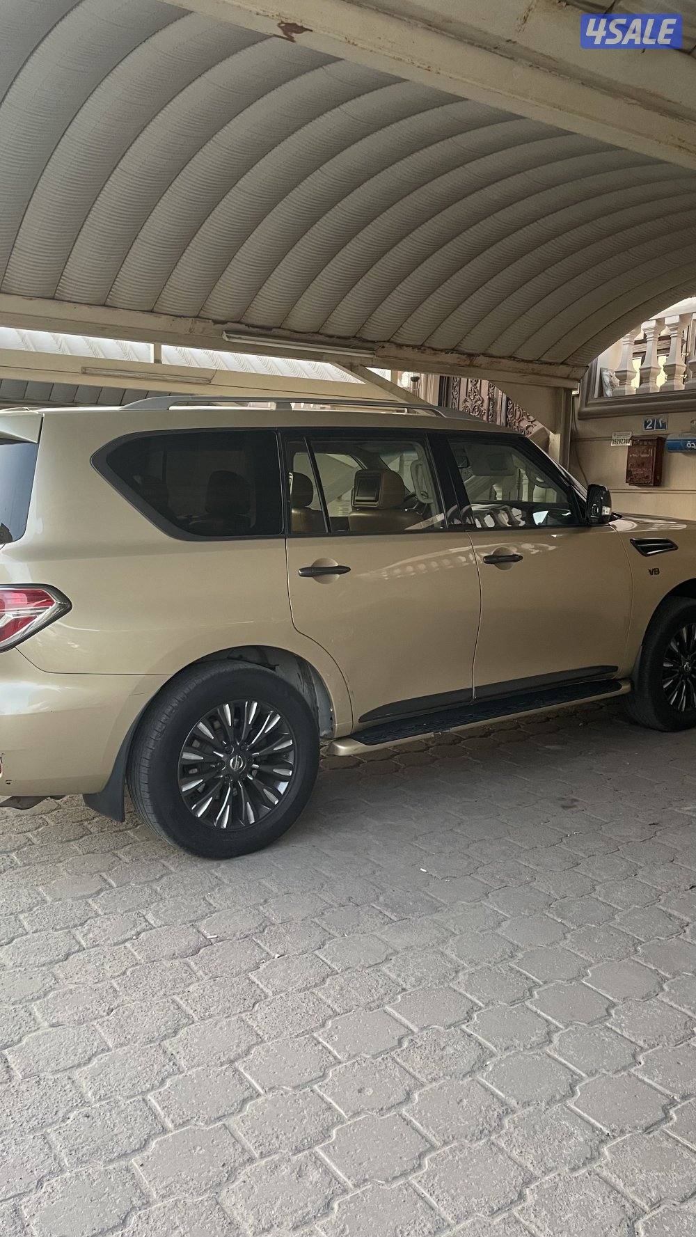 للبيع باترول بلاتينيوم 20142