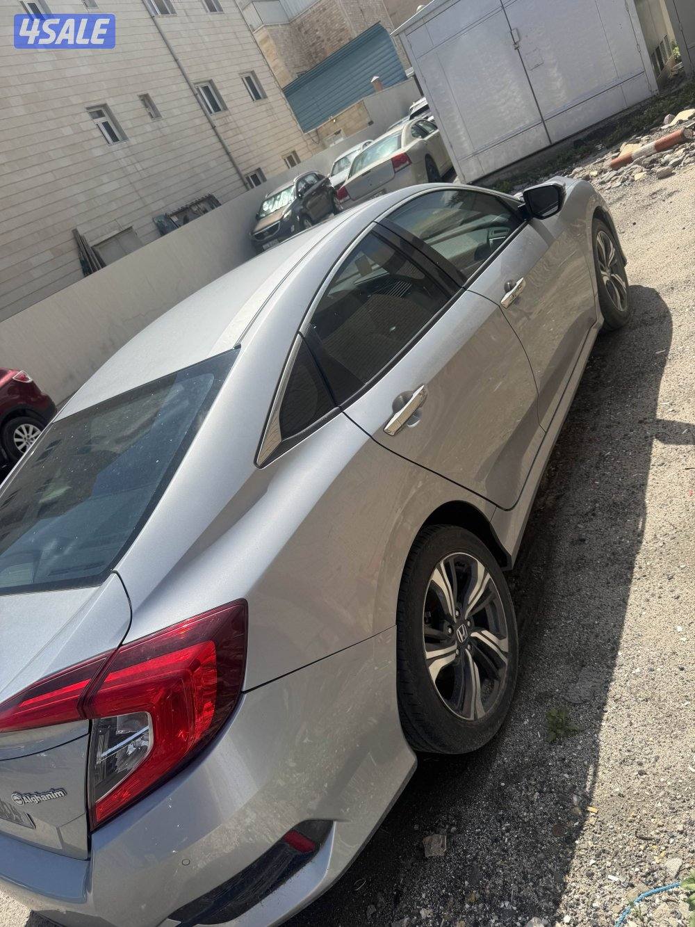 هوندا سيفيك 2020 ماشي 41 الف فقط0