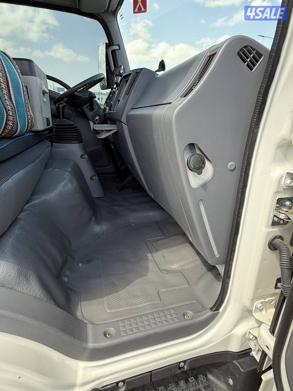 للبيع ونش سطحه 2024 ايسوزو6