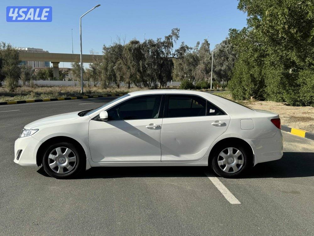 كامري GL 2015 بحالة ممتازة7