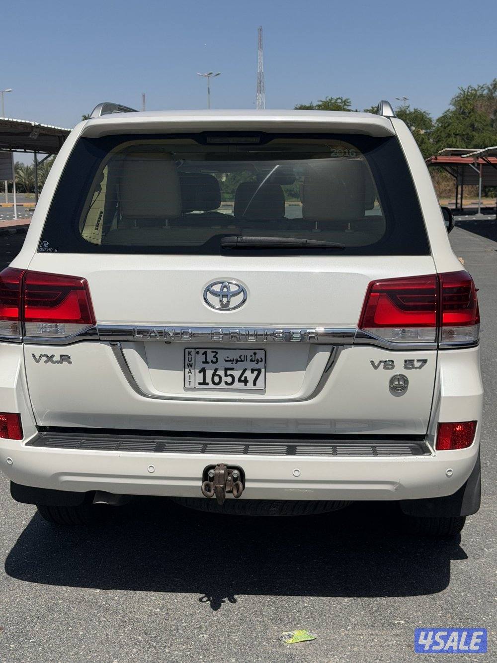 السلام عليكم  لاند كروزر4