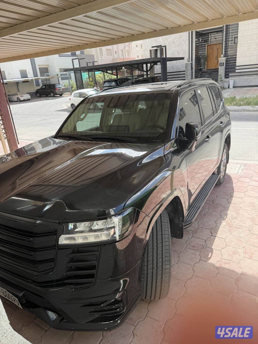 لاند كروزر كامل المواصفات0