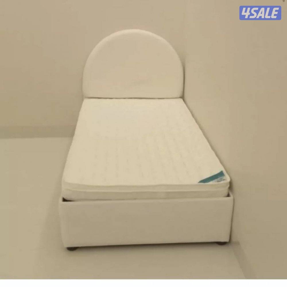 سرایر نفر سرایر نفرین سراير نفر ونص کومیدینو تسريحه فرشات طبي الوطنيه8