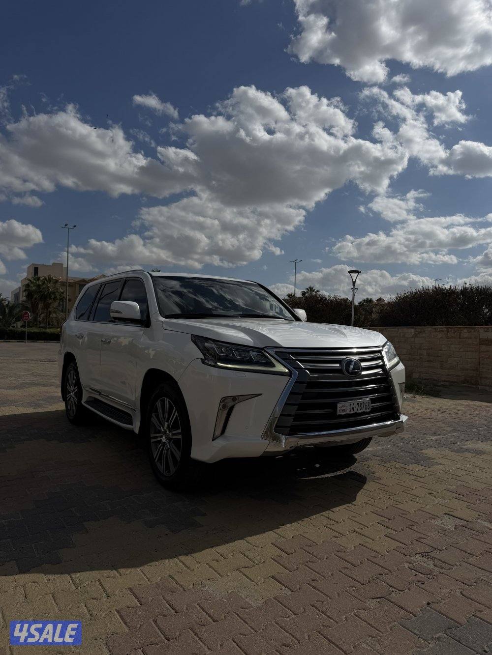 لكزس LX الساير 20161