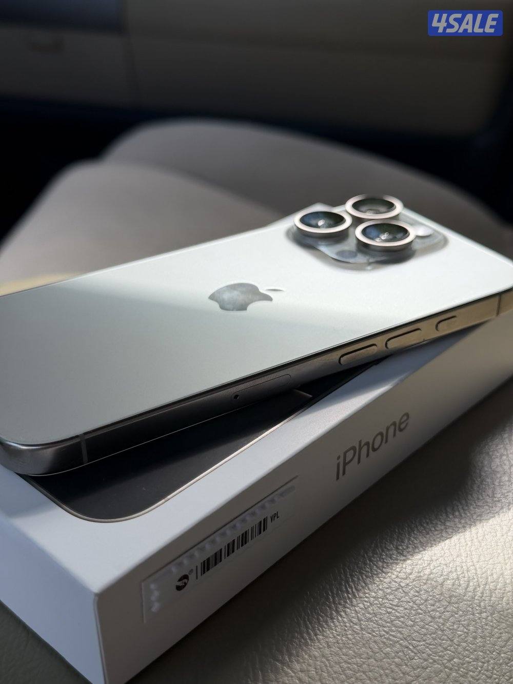 ايفون 16 برو 256 قيقا تيتانيوم0