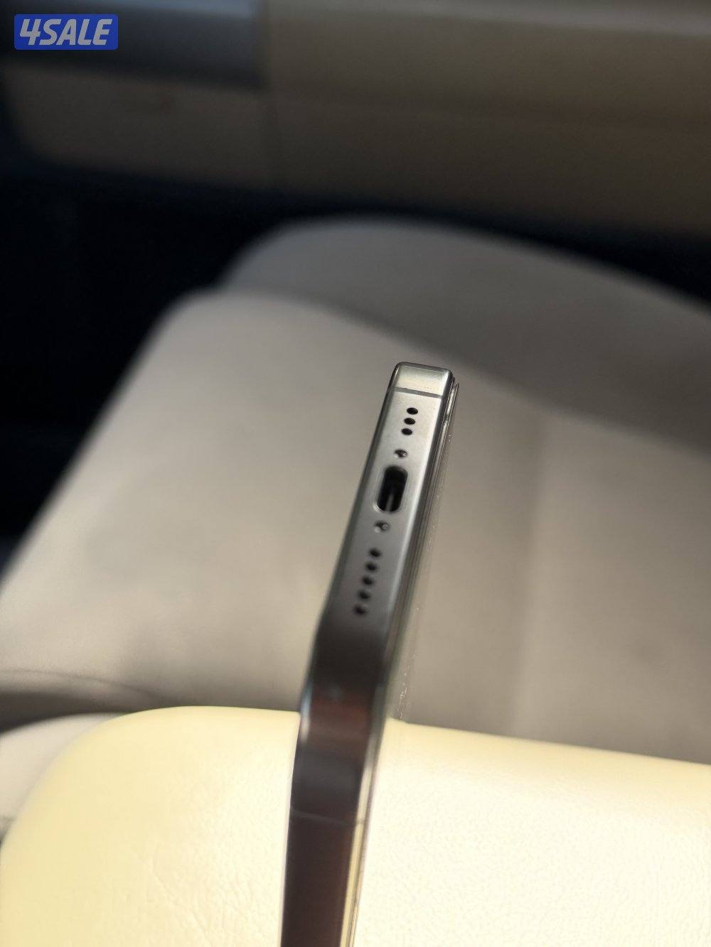 ايفون 16 برو 256 قيقا تيتانيوم1