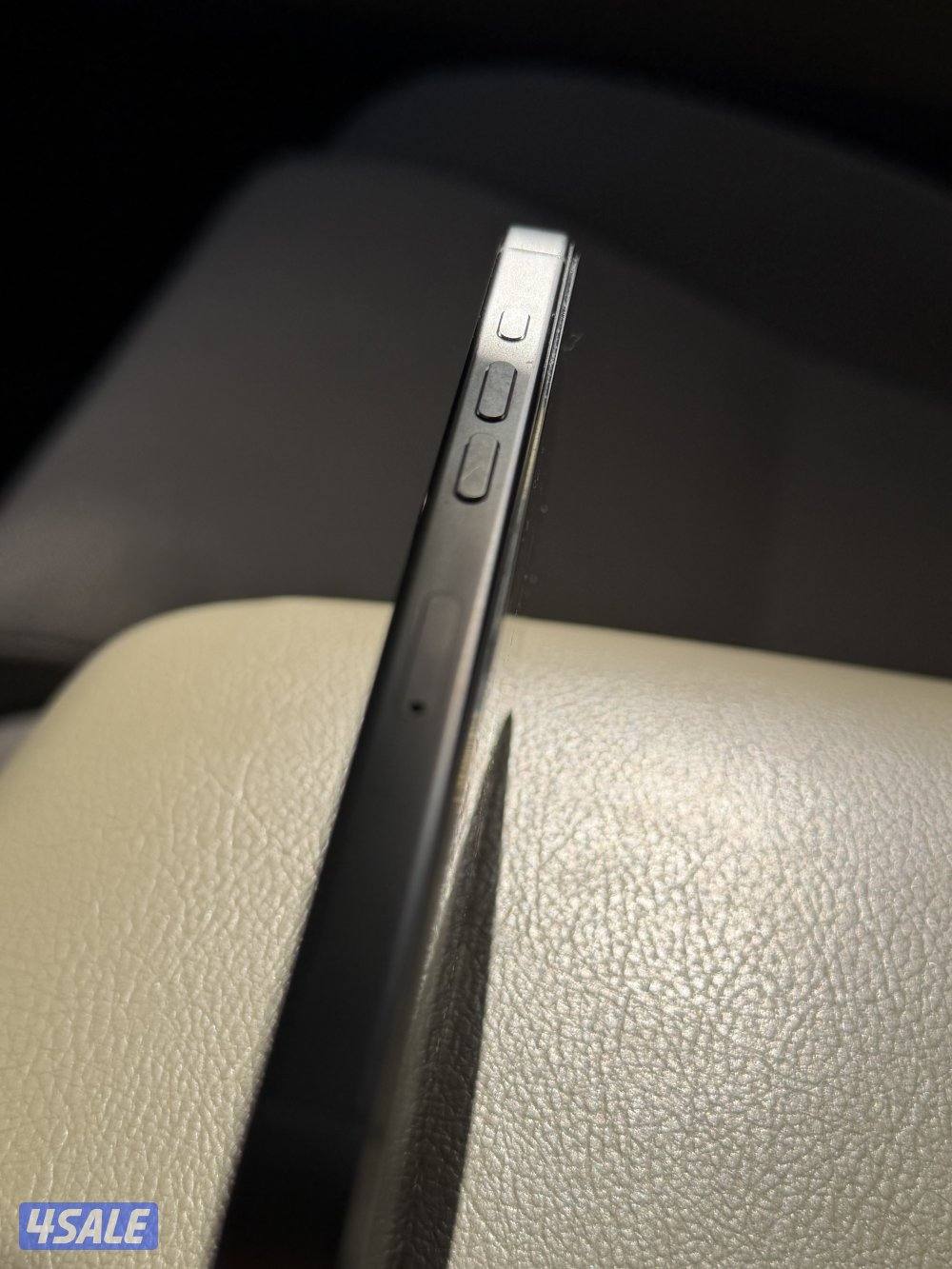 ايفون 16 برو 256 قيقا تيتانيوم5