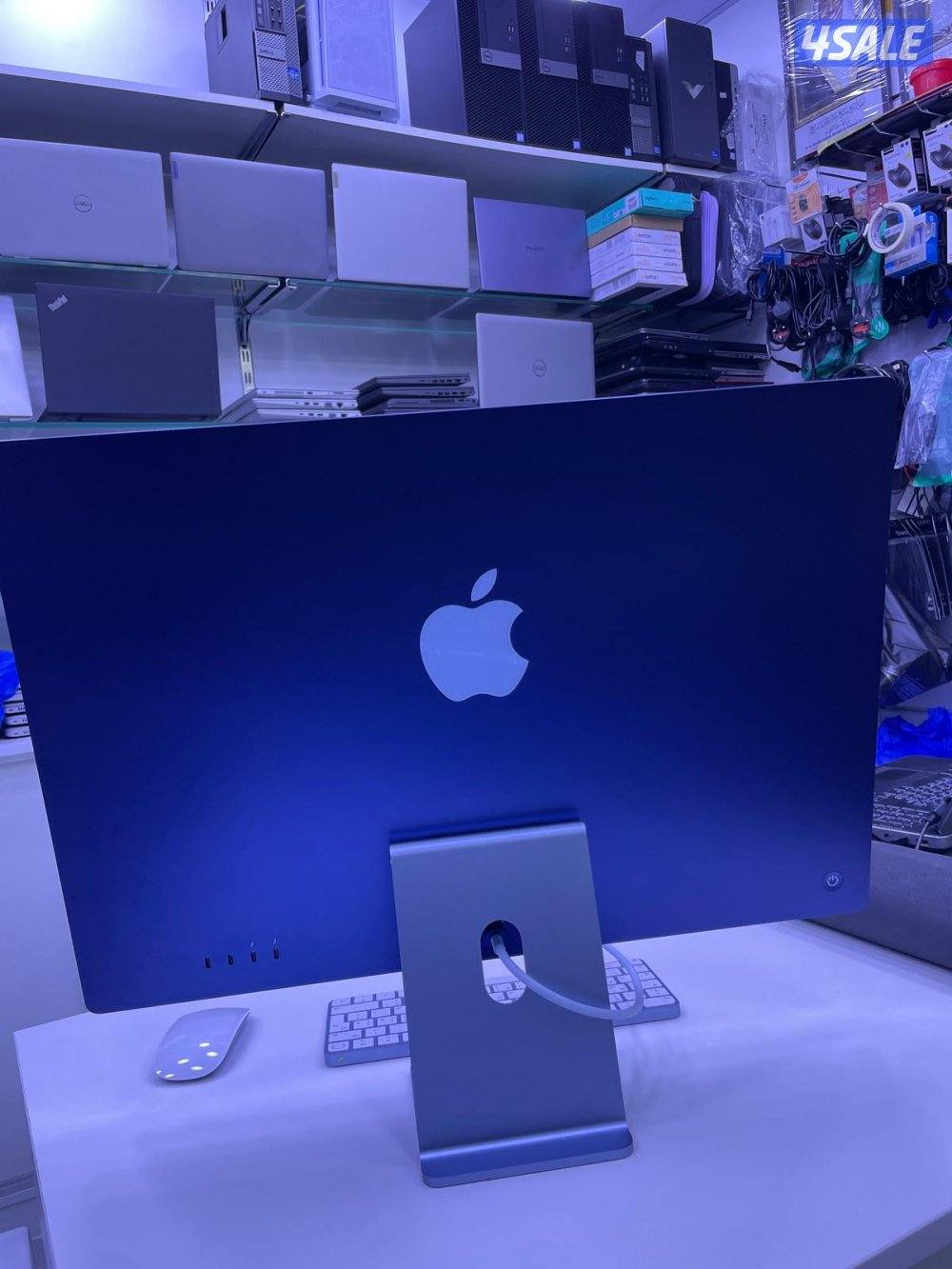 للبيع iMac M1 بحالة كالجديد0