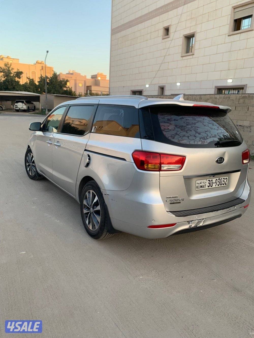 كيا كرنفال شرط الفحص5