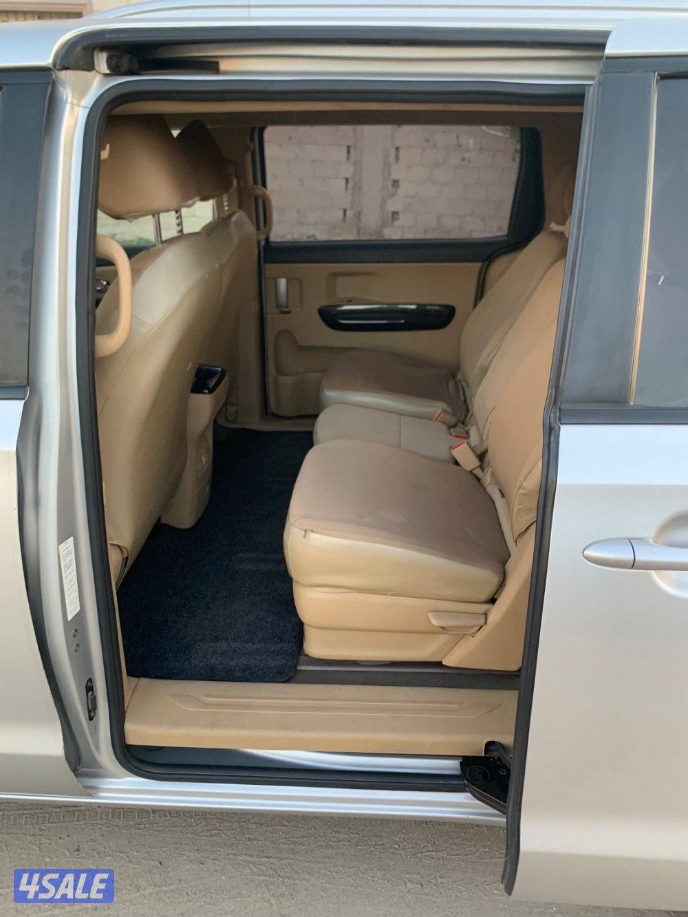 كيا كرنفال شرط الفحص8