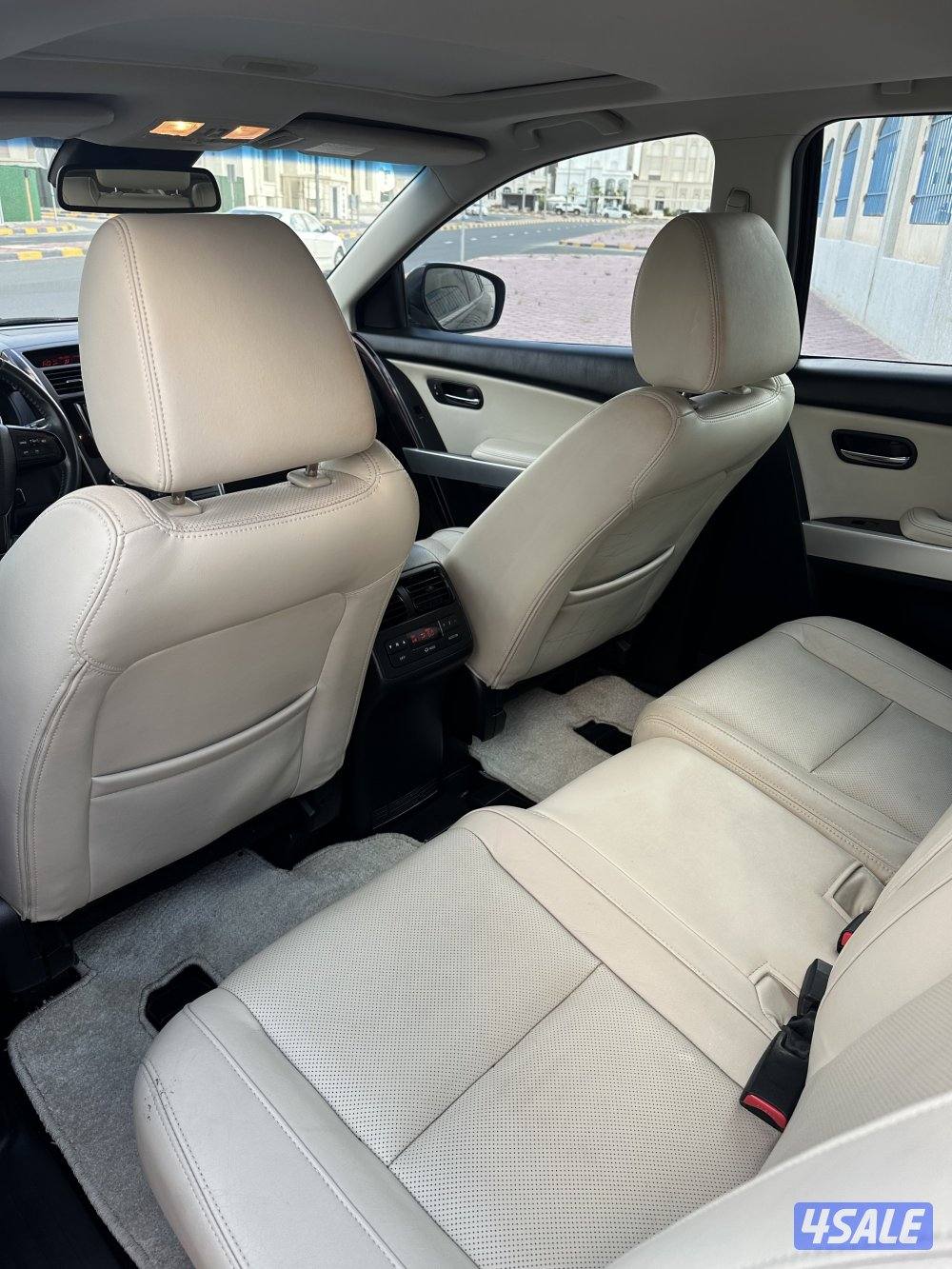 للبيع مازدا موديل 20144