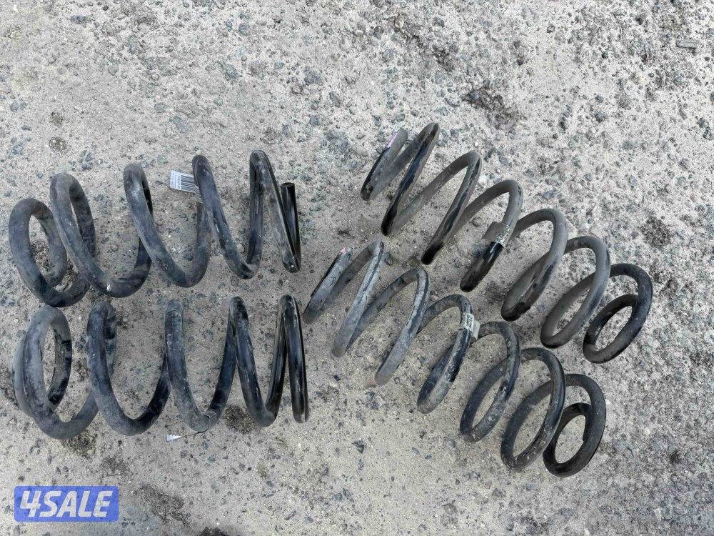 للبيع سبرنقات ورفعه يوكن تاهو0