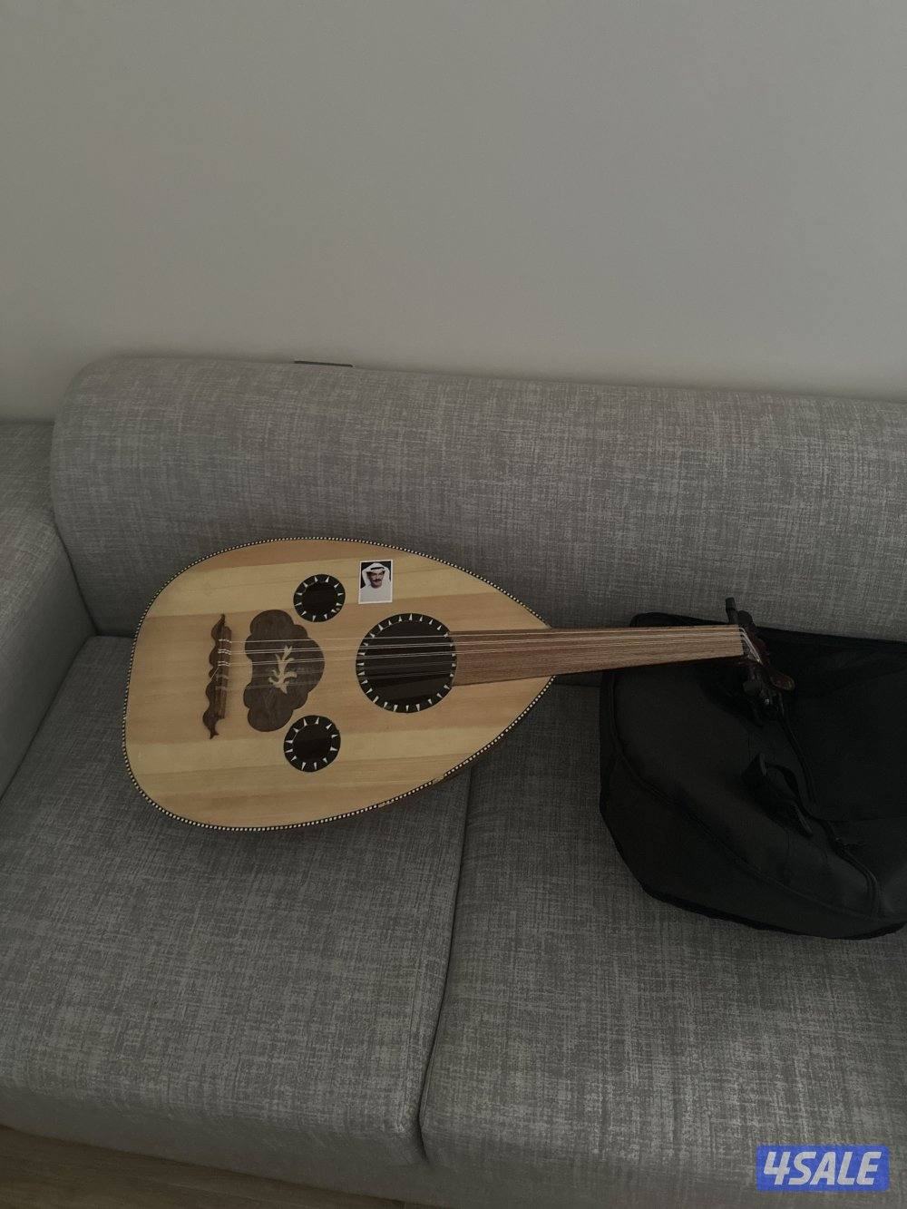 عود مصري متوسط مع ريشة و جنطة0