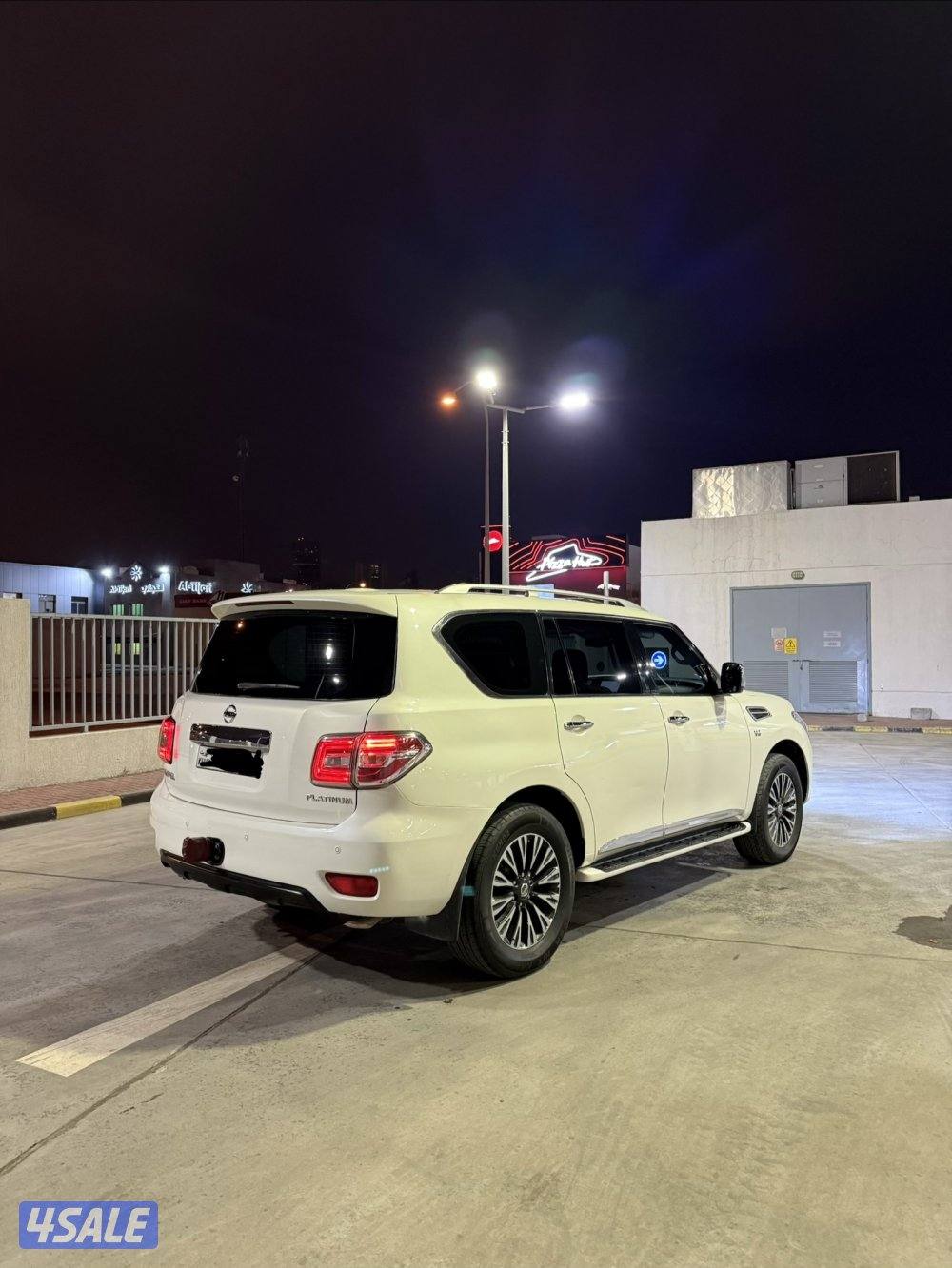 للبيع نيسان باترول بلاتنيوم 2015 فل كامل5