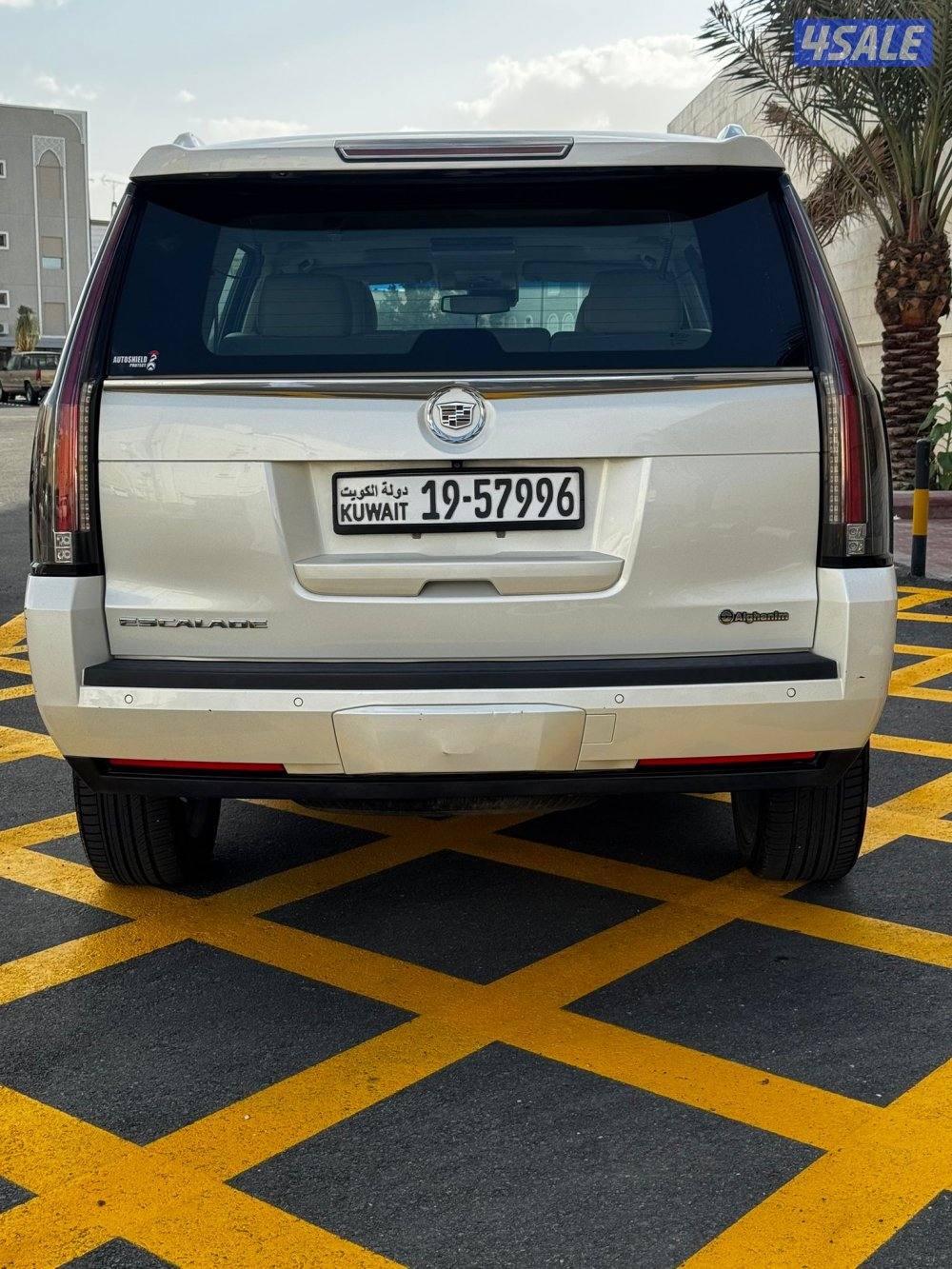 اسكاليد 2015 بريميوم صبغ الوكاله ماشي 240 سيرفس منتظم وارد الغانم2