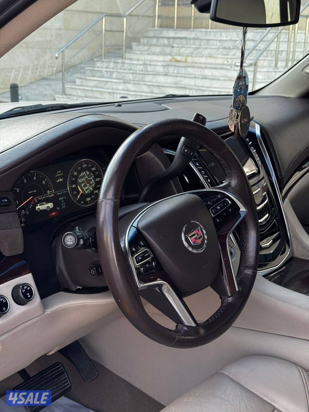 اسكاليد 2015 بريميوم صبغ الوكاله ماشي 240 سيرفس منتظم وارد الغانم4