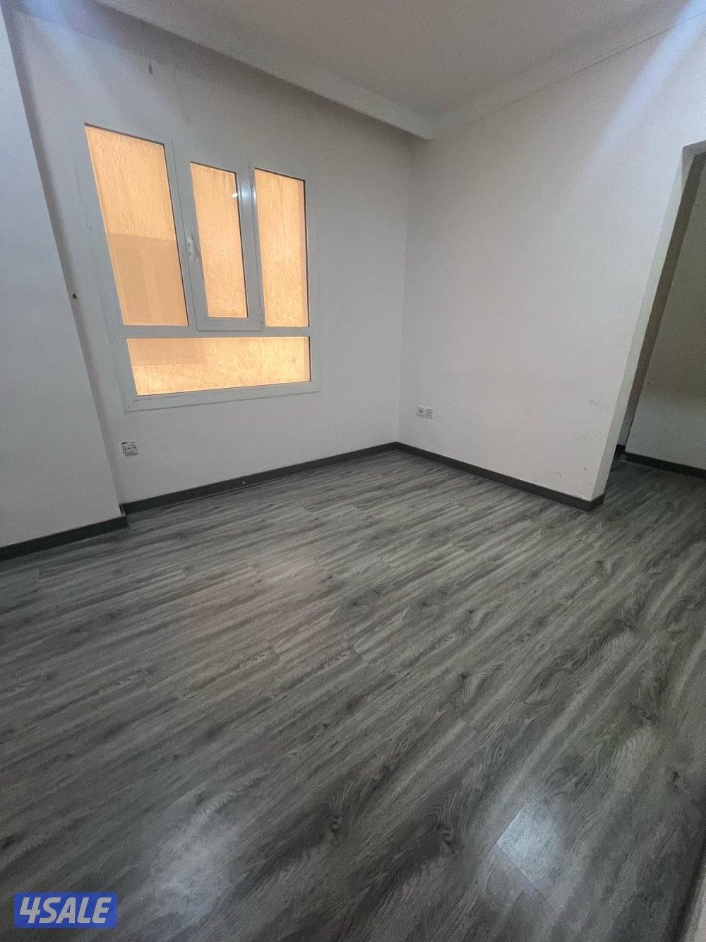 الايجار شقة مطلة على البحر1