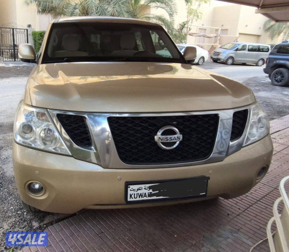 للبيع باترول 2012 قير عادي كامل المواصفات2