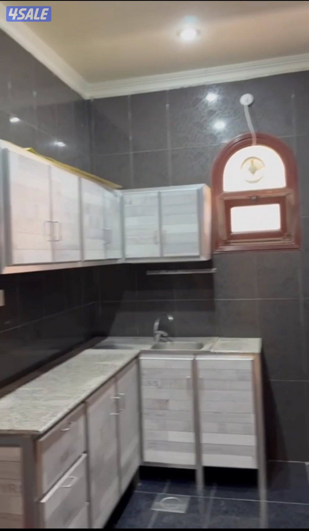 مكيف جنرال ومطبخ صغير وكبت كبير٦ ابواب تفصال2