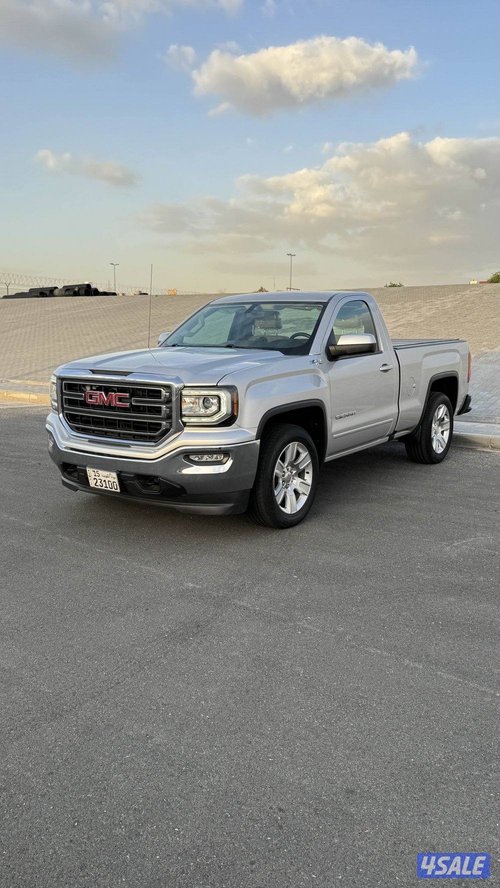 للبيع سييرا 2017 SLE صبغ الوكاله0