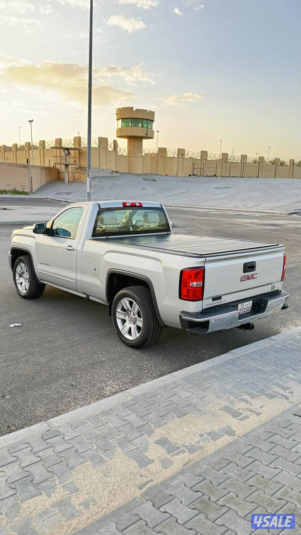 للبيع سييرا 2017 SLE صبغ الوكاله5