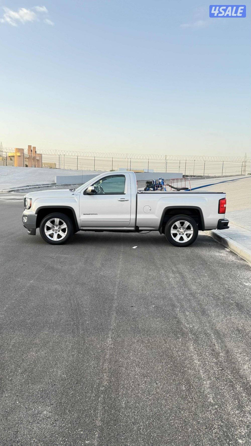 للبيع سييرا 2017 SLE صبغ الوكاله6