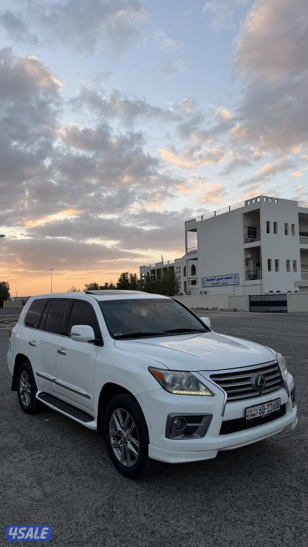 للبيع لكزس 20131