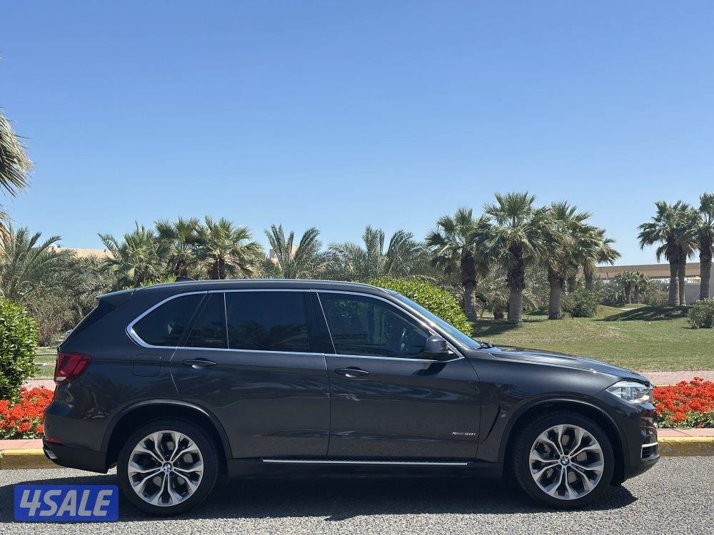 للبيع BMW X5 V8 5.0 TWEN TURBO موديل 2014 وارد الوكالة كامل المواصفات4