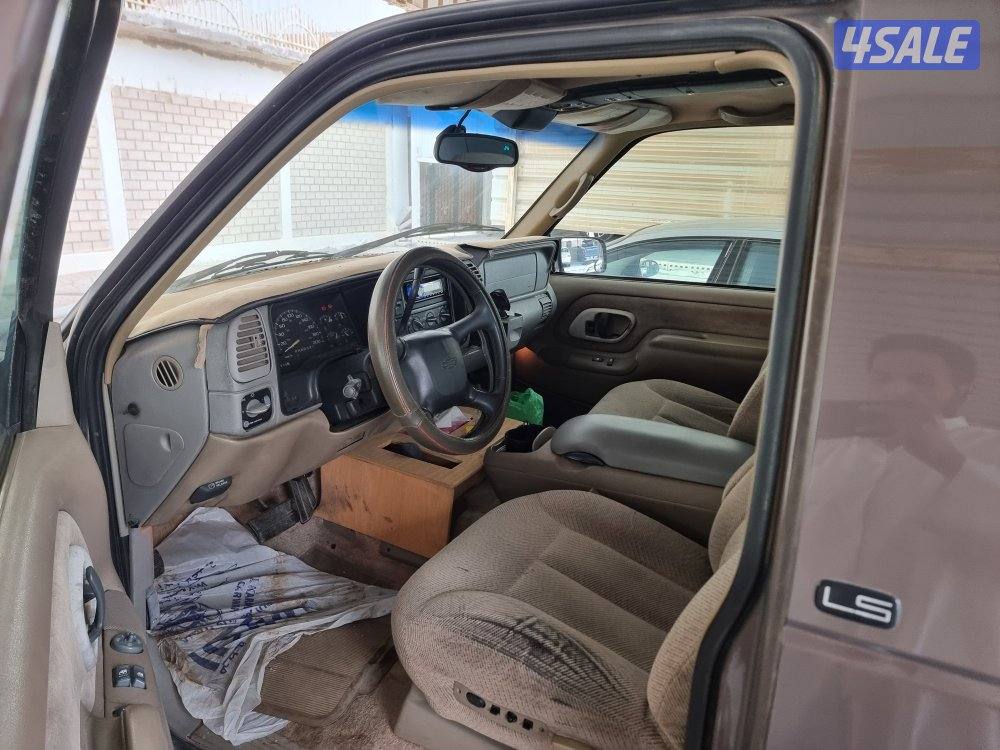 تاهو باب واحد ٩٨3