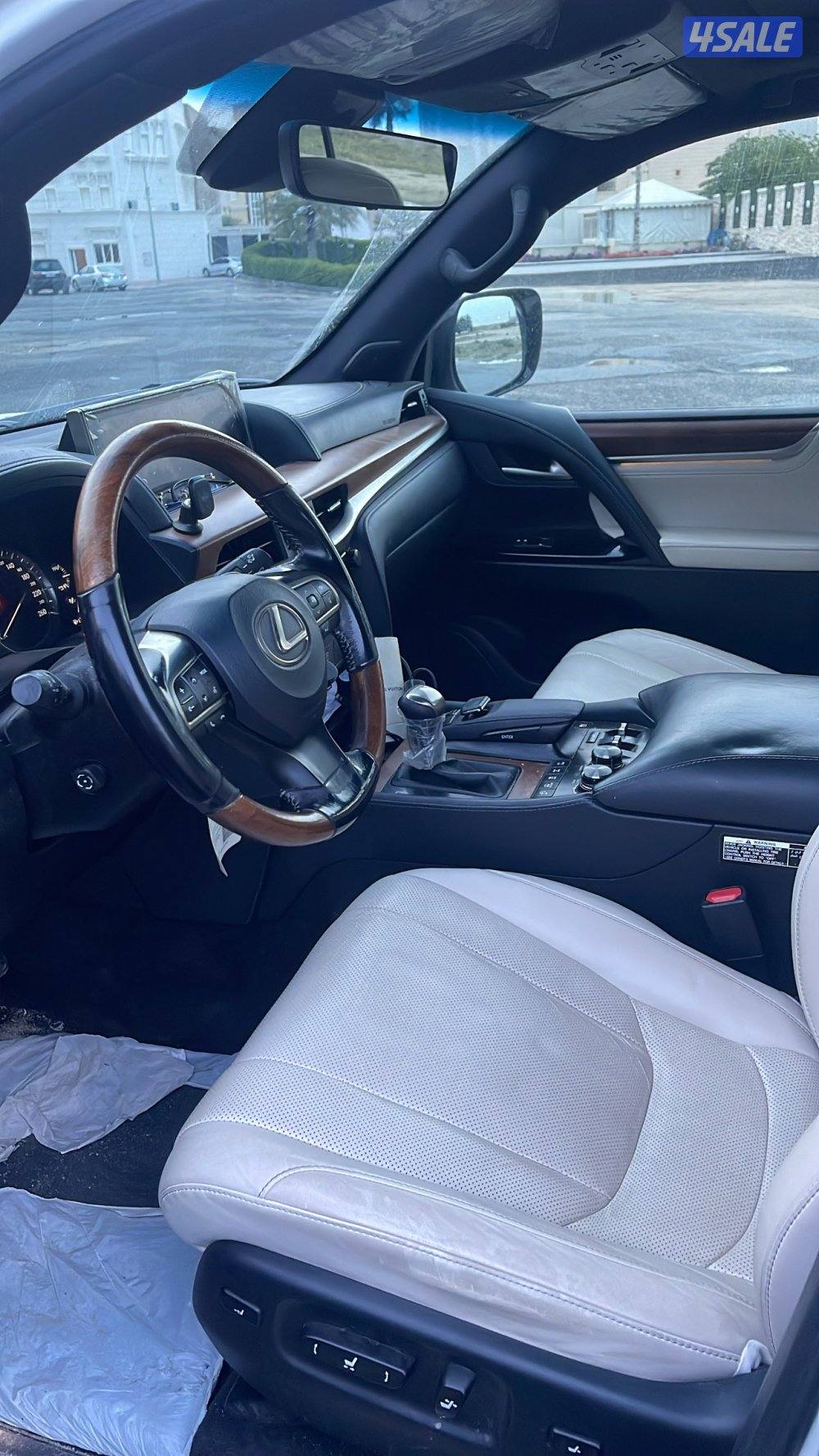 للبيع لكزس 2017 الدرجة الاولى7