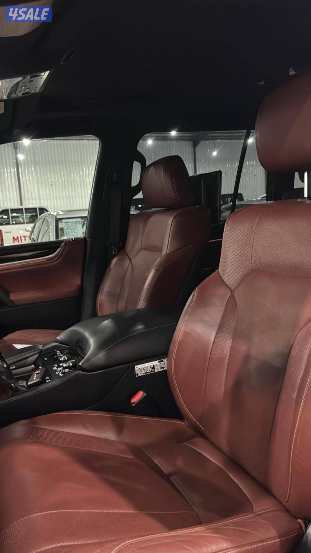 للبيع جيب لكزس 20161