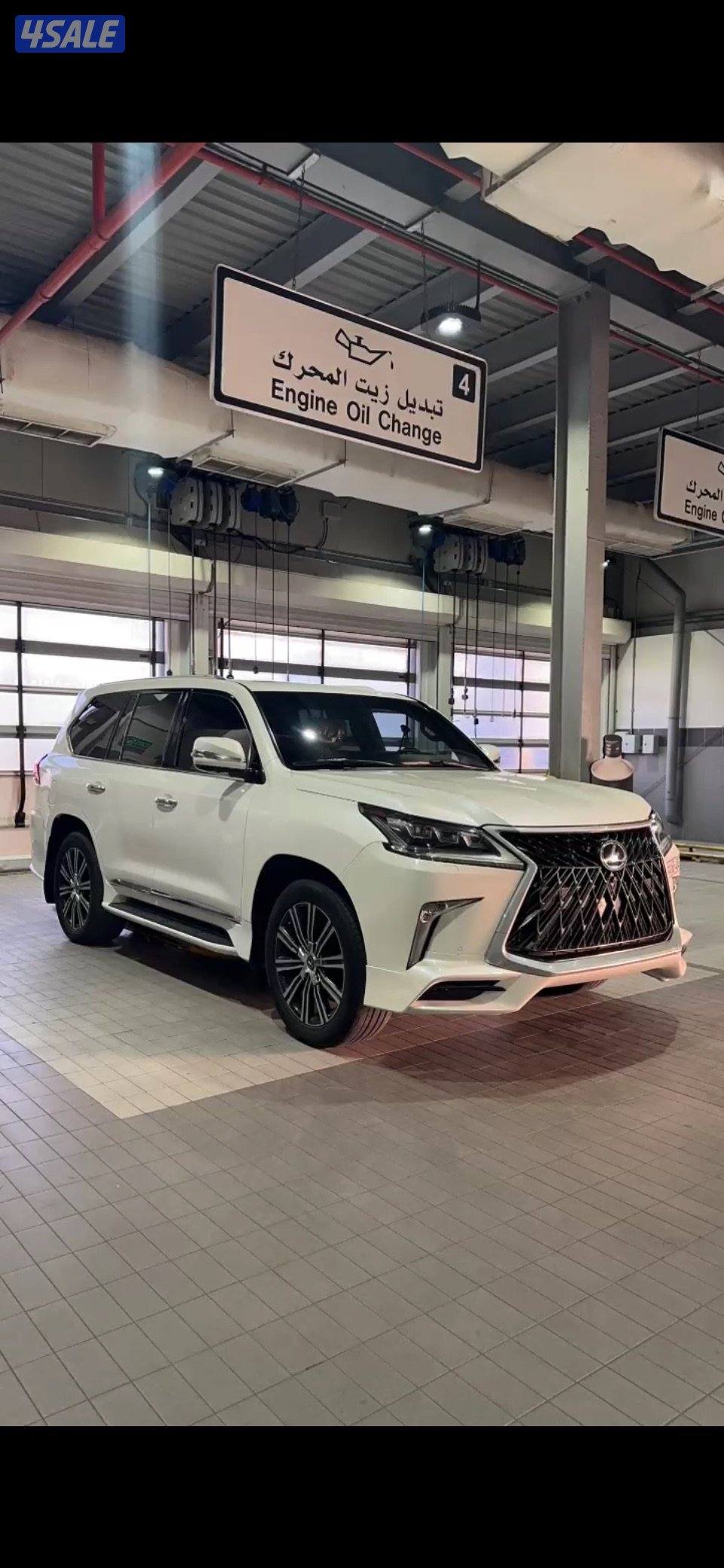 للبيع جيب لكزس 20162