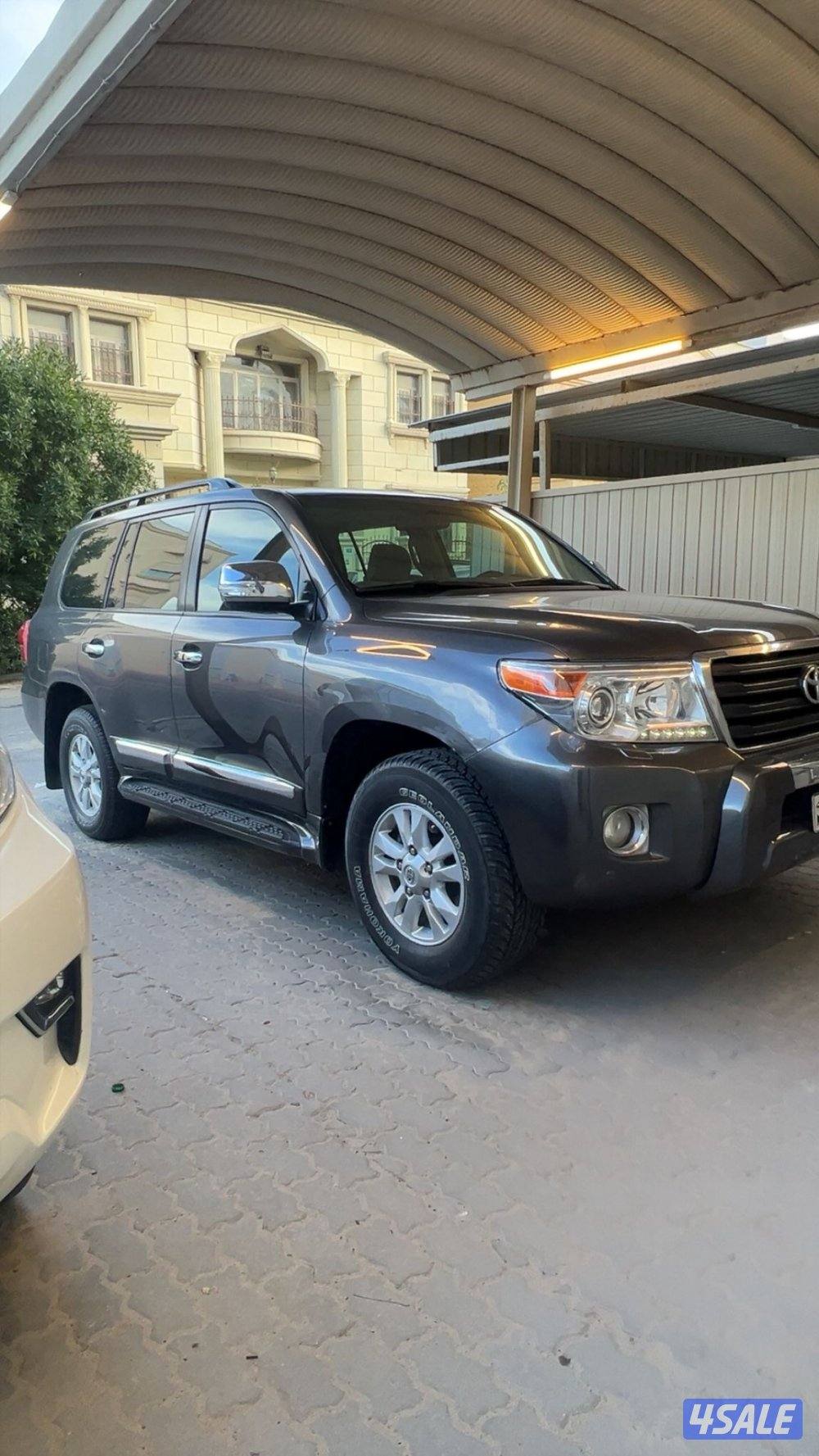 لاندكروزر 20120